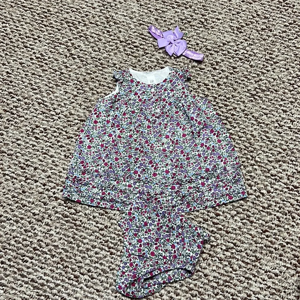 Baby girls Gap set‎